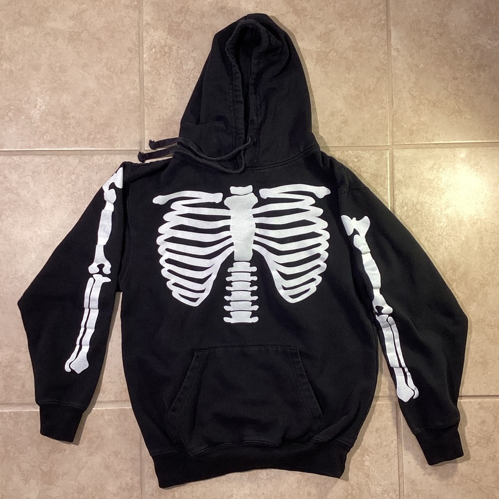 Hot Topic Skeleton Hoodie Black Size Small